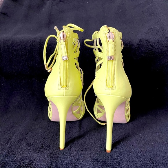 Neon Yellow/Green 7 1/2 Guess Sandal Heels - Picture 3 of 7